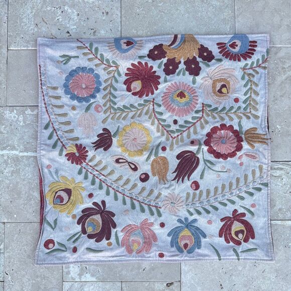 Pottery Barn Knowles Pillow Cover 24x24 Embroidered Floral Accent Cream Red - Picture 1 of 8